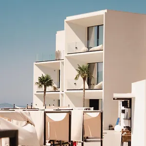Nobus & 4*, Vlorë Albanie